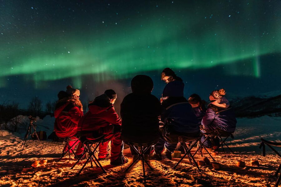Tromsø: Aurora Tour with Photos, Campfire and Arctic Food - Aurora odds, reality checks, and why the guide’s approach matters