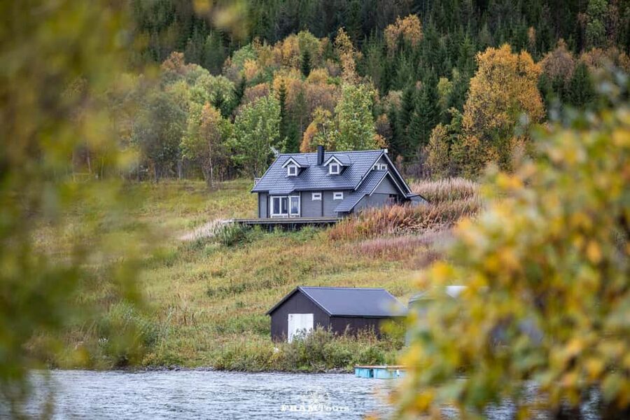 Tromsø: Authentic Lyngen Alps expedition with scenic lunch - Practicalities that really matter, clothing, weight limits, and what not to bring