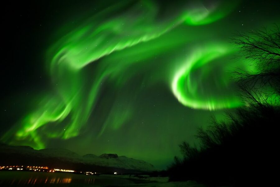 Tromsø: Chase Aurora in Minibus and Free Aurora Portrait - Warm Thermal Suits and What You Should Pack Anyway