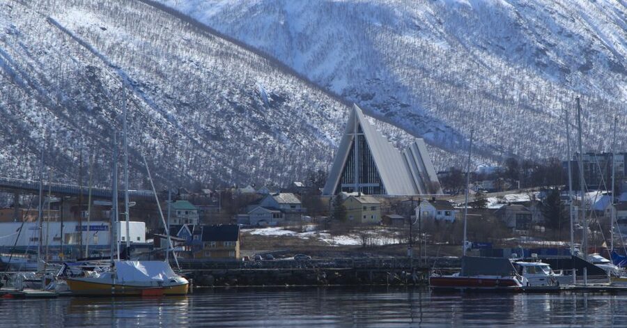 Tromsø: City Walk & Polar Museum (Private or Shared) - What the $49 price covers, and how it adds up