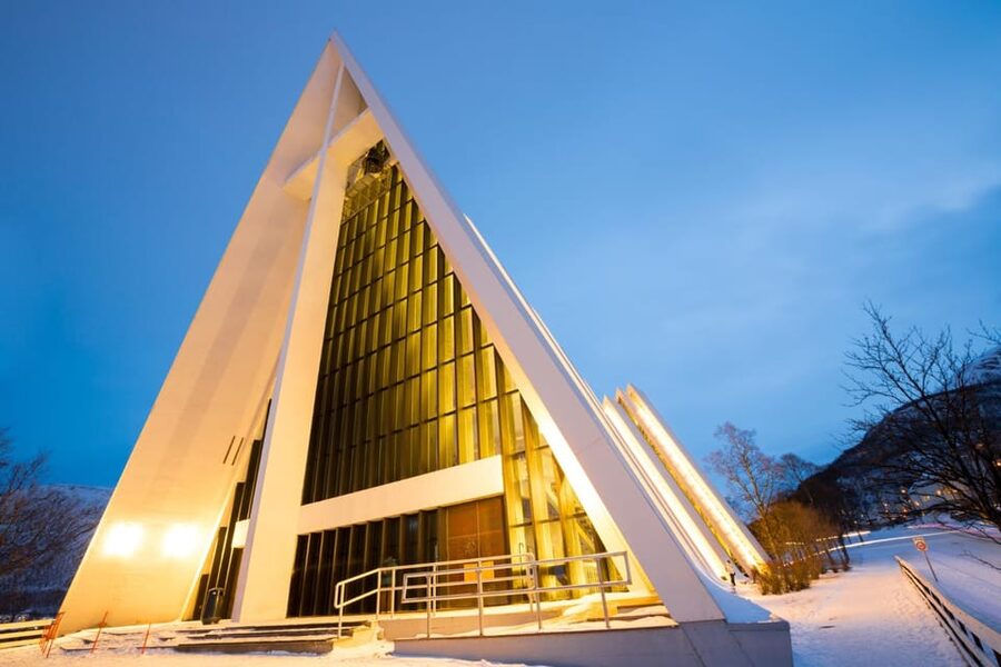Tromso: Express Walk with a Local in 60 minutes - The Small-Group Advantage, Up to 6 People