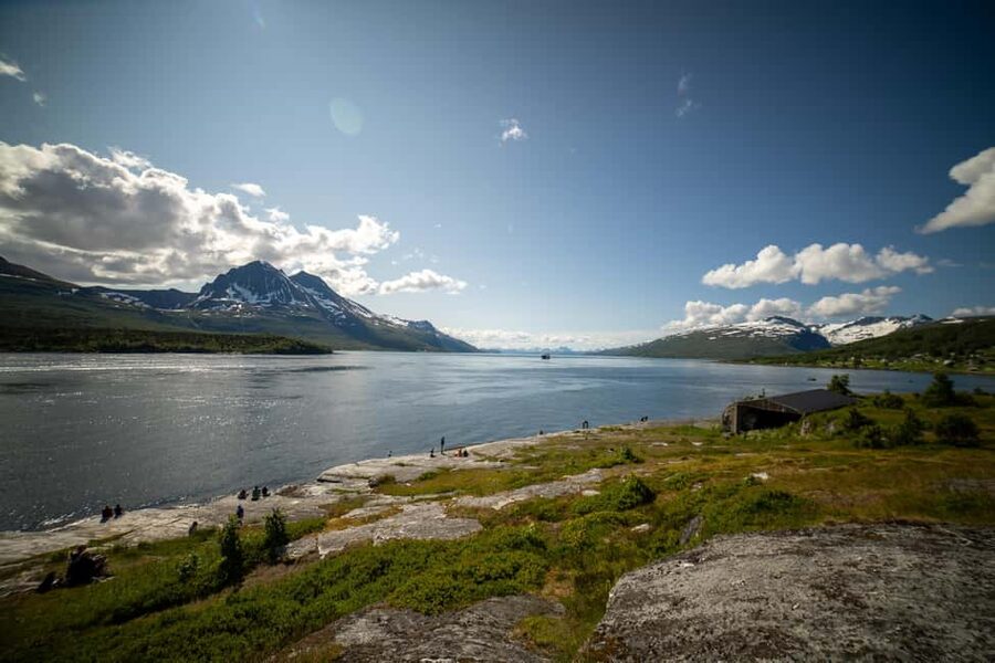 Tromsø: Fjord Adventure with Lunch and Photos - Kvaløya: the repeated viewpoint rhythm that makes photos easier