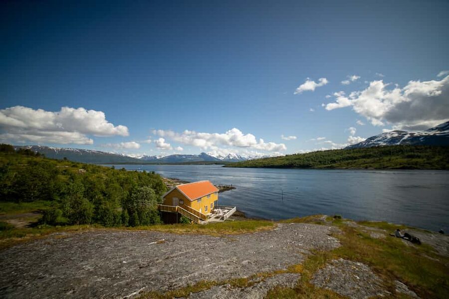 Tromsø: Fjord Adventure with Lunch and Photos - Transport comfort in Arctic weather: why the bus matters