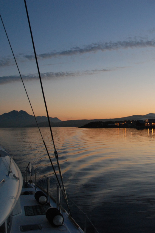 Tromsø: Fjord and Islands Luxury Catamaran Cruise - Fjords and mountains from the water: what you will actually see