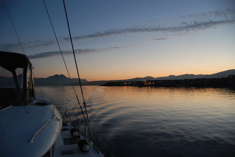 Tromsø: Fjord and Islands Luxury Catamaran Cruise - Group size and the luxury feel: what it changes on the deck