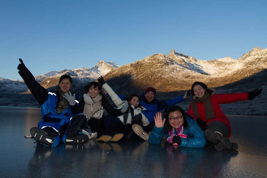 Tromsø: Fjord tour in a minibus to Sommarøy with fishsoup - What to pack so you feel comfortable the whole 5 hours