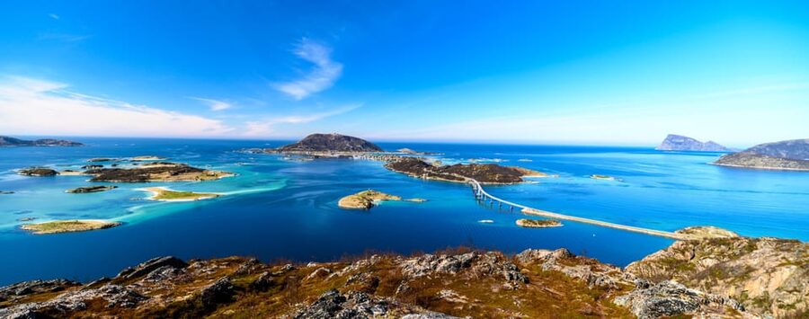 Tromsø: Fjords and Sommarøy Islands Tour with Salmon Picnic - Key things to know before you go