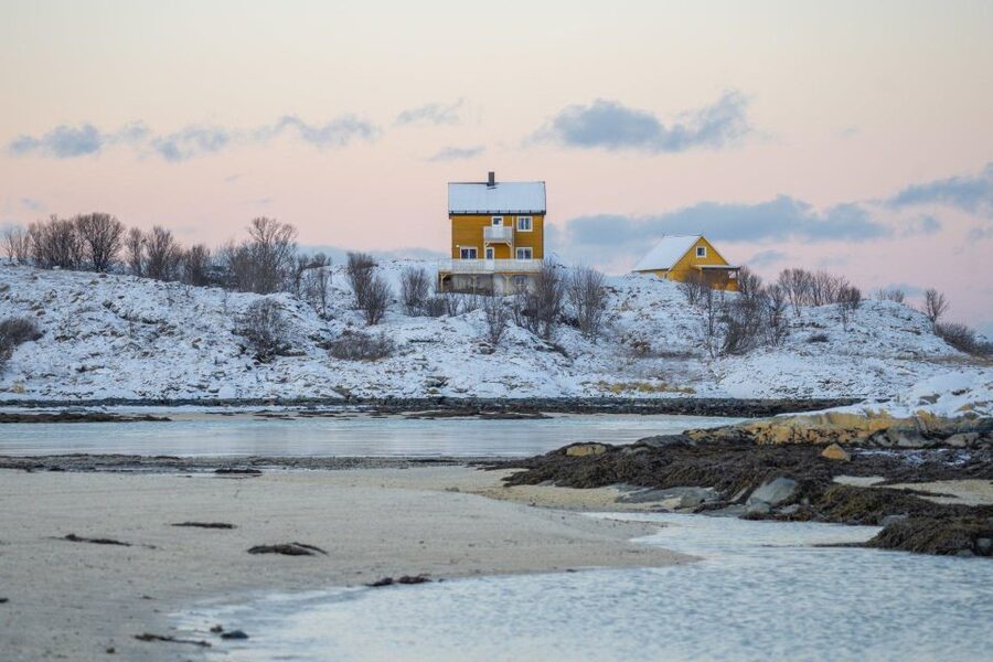 Tromsø: Fjords Tour - Traditional village picnic stop: where culture meets cold-weather downtime