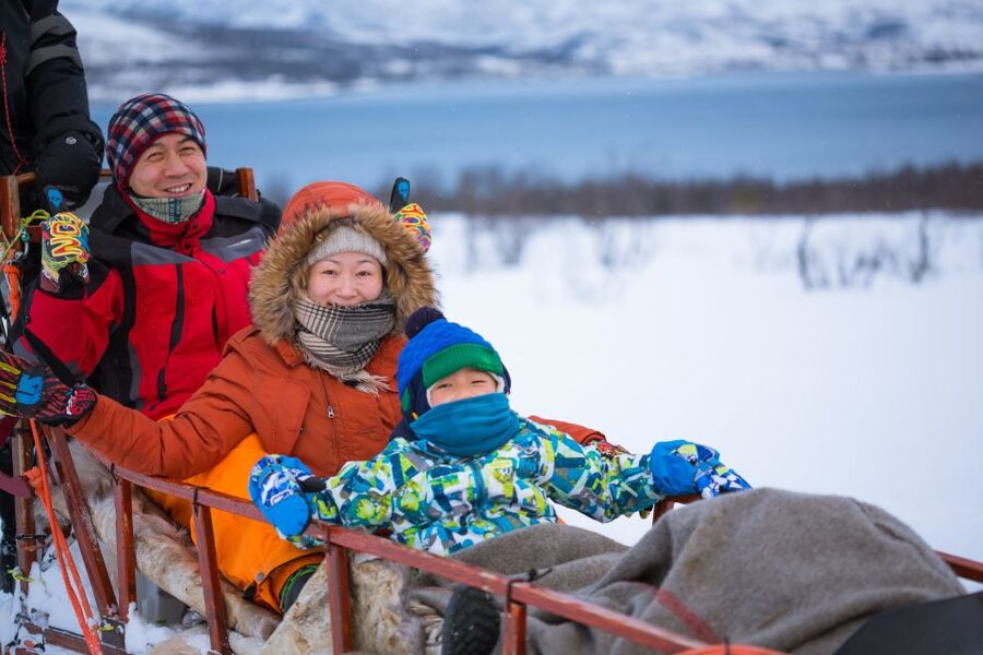 Tromsø: Guided Husky Sledding with Traditional Lunch - Why this Tromsø husky ride feels different in winter
