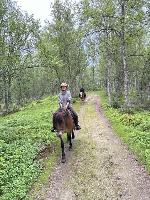 Tromsø: Horseback Riding Tour - Safety and weather in Tromsø: what changes day to day