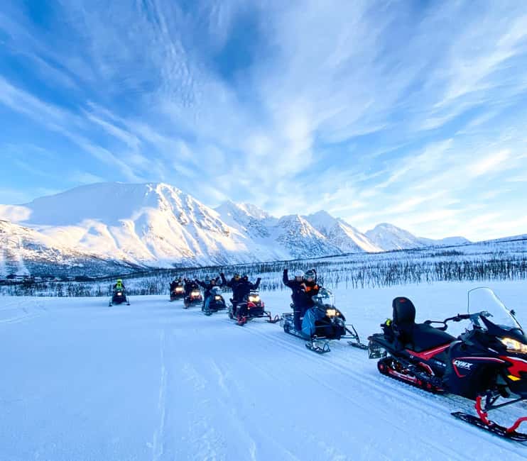 Tromsø: Lyngen Alps Guided Snowmobile Tour/ Afternoon - Safari-style snowmobile riding in the Lyngen Alps