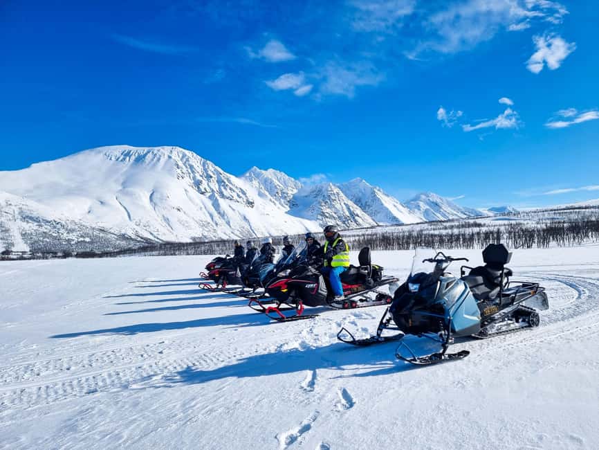 Tromsø: Lyngen Alps Guided Snowmobile Tour/ Afternoon - Getting geared up at Aurora Wonderland Basecamp