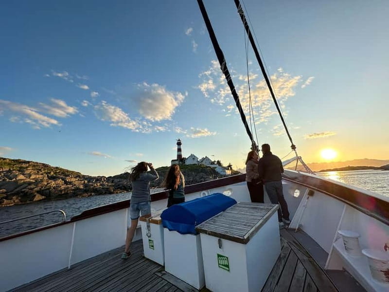 Tromsø: Midnight Sun Evening Cruise with Hot Tub - Cruise Route Details: Tromsøya, Kvalsundet, and Gåsvær Views
