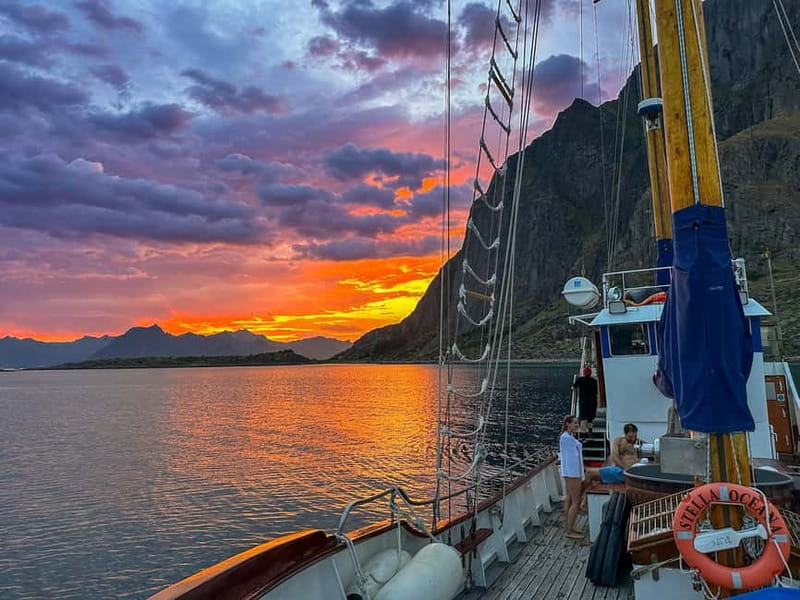 Tromsø: Midnight Sun Evening Cruise with Hot Tub - The Stella Oceana Yacht Setup: Small Group, Big Deck Time