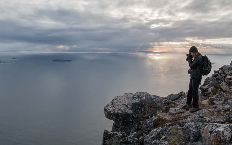 Tromsø: Midnight Sun Hike in the wilderness - Midnight sun viewpoints and photo stops that actually work