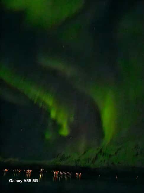 Tromsø: Northern Lights Bus Tour – Chase the Aurora Borealis - Beyond the aurora: scenic driving, campfire-style vibes, and fireworks moments