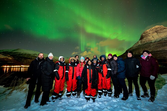 Tromsø: Northern Lights by Minibus - Free Photos and Warm Dinner - Who this Tromsø Northern Lights tour fits best