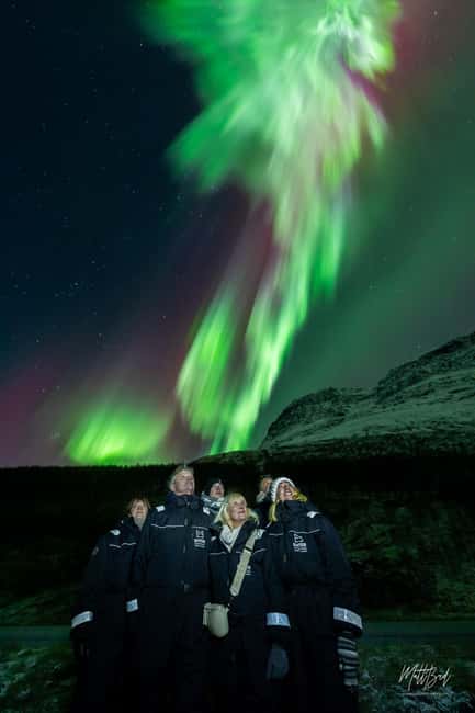 Tromsø: Northern Lights Chase with Expert Guides & Photos - Bus comfort, toilets, and staying sane on a 7-hour chase