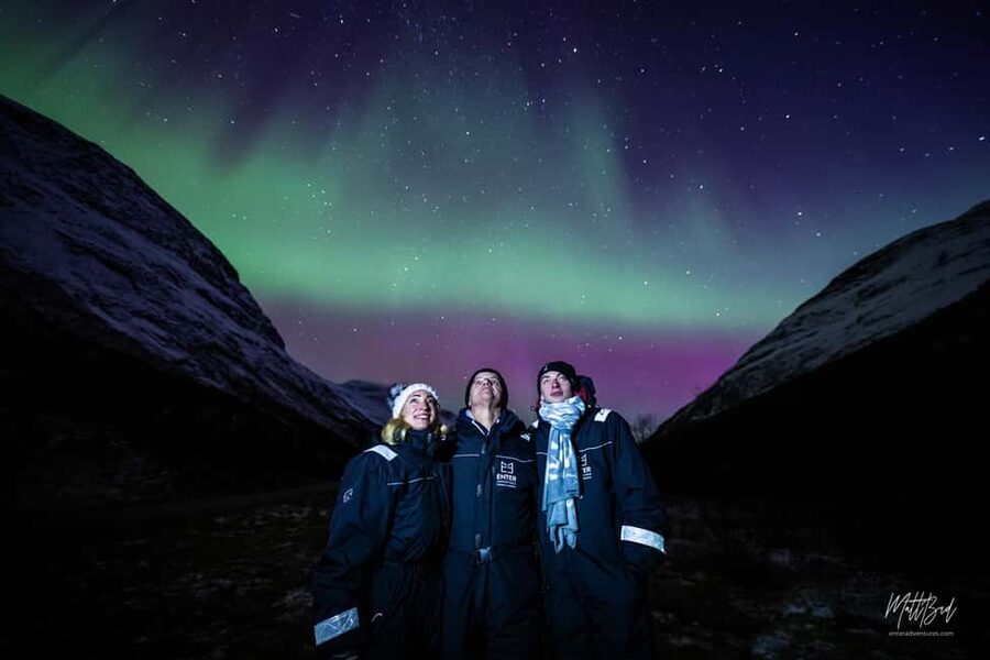 Tromsø: Northern Lights Chase with Expert Guides & Photos - Should you book this Tromsø Northern Lights bus tour?