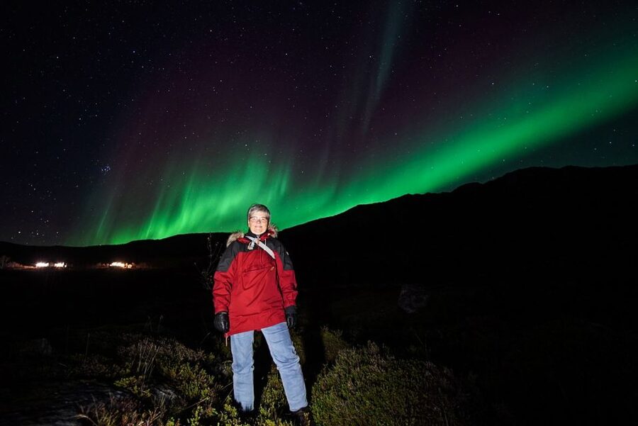 Tromsø: Northern Lights Chase with Photos and Bodysuits - Hansnes: A Guided Pause That Breaks Up the Long Wait