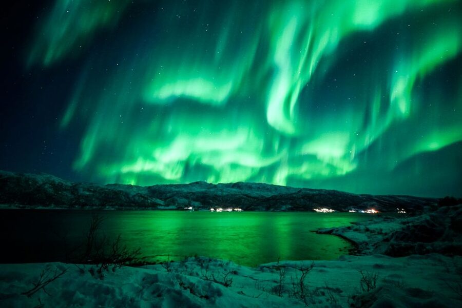 Tromsø: Northern Lights Chase with Photos and Bodysuits - Sommarøy: Coastline Time for Scenery and Aurora Chances