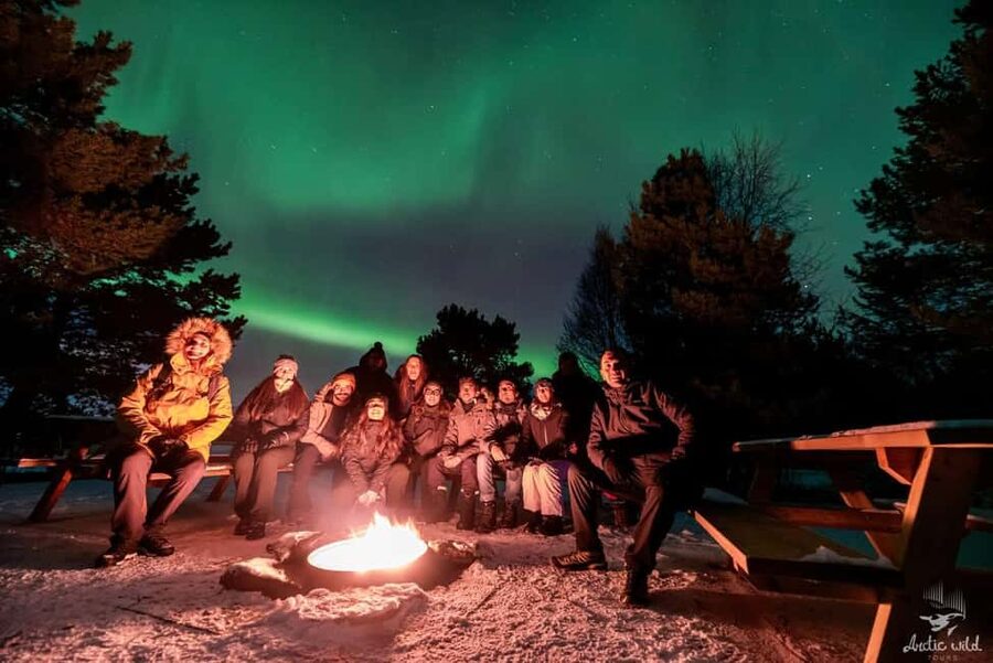 Tromsø: Northern Lights Chase with Photos and Guide - Photo stop and Tromsø sightseeing without losing the plot