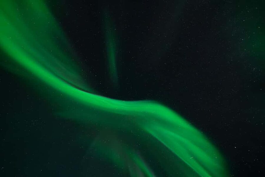 Tromsø: Northern Lights in a Minivan with Free Photos and a Hot Meal - Key Points at a Glance