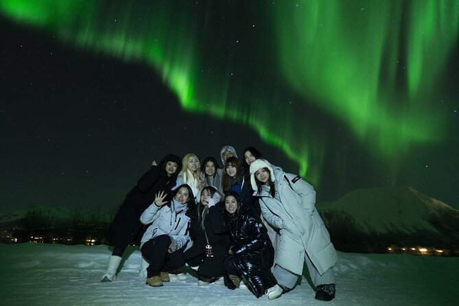 Tromsø: Northern Lights Minibus Tour with Expert Guides - Thermal suits and warm breaks: the comfort strategy that pays off
