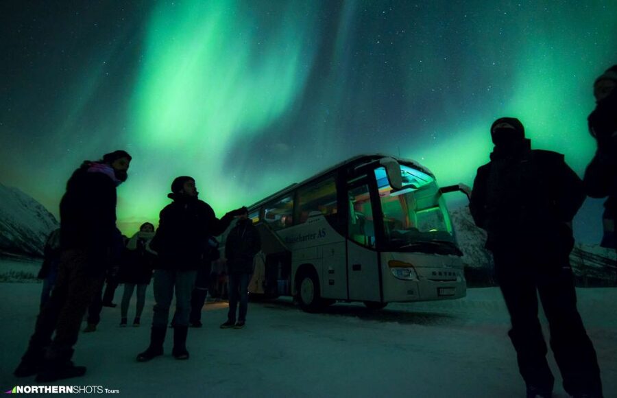 Tromsø: Northern Lights Photography Tour - First move from Tromsø Havn: what starts this night off right