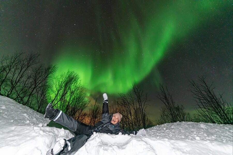 Tromsø: Northern Lights Tour w/Photo, Suits and Local Guide - Transportation and Stops: Darker Spots, More Chances