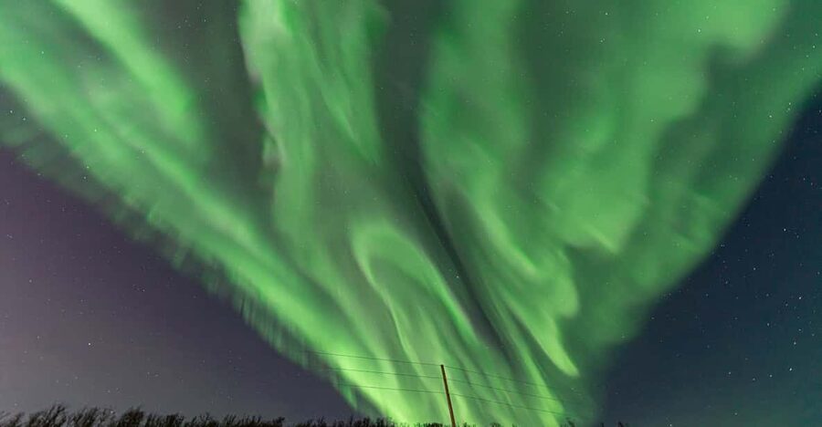 Tromsø: Northern Lights Tour w/Photo, Suits and Local Guide - Photo Stops With Tom: Getting Shots That Look Like the Night You Remember