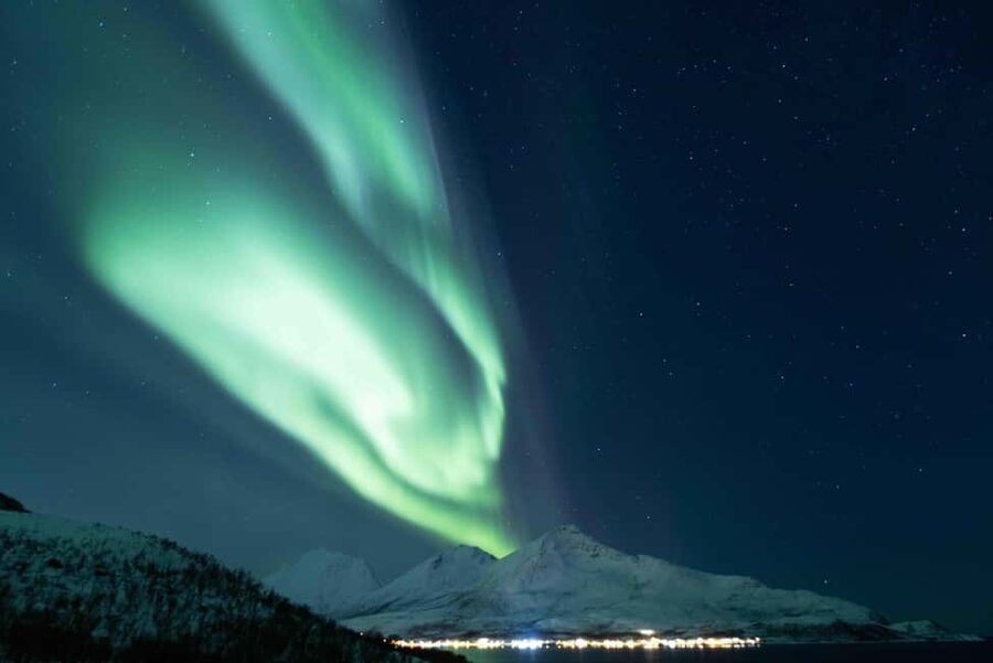 Tromsø: Northern Lights Tour with Dinner and Native Guide - The chase-and-adapt pattern: second secret stop and what it means for you