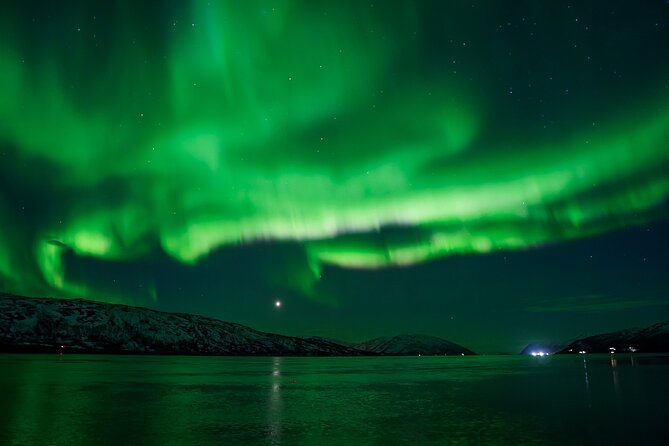 Tromsø Northern Lights Tour with Guaranteed Viewings - Guaranteed viewing: what it means, and the weather reality