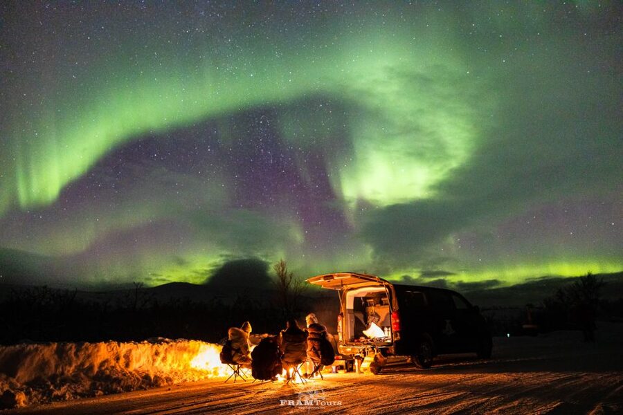 Tromso: Northern Lights Tour with Photographer - Fire Camp, Warm Food, and Aurora Explanations