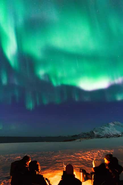 Tromsø: Northern Lights Tour with Sámi & local guides - Practical packing checklist for the aurora night