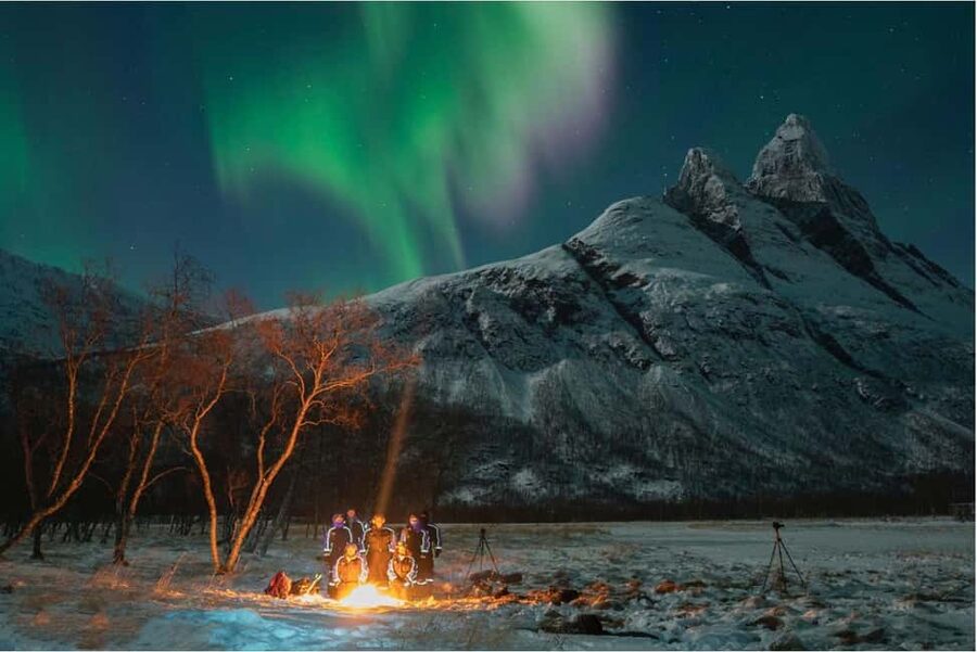 Tromsø: Premium Northern Lights Chase with Free Photos - Price and logistics: where the $122 value actually comes from
