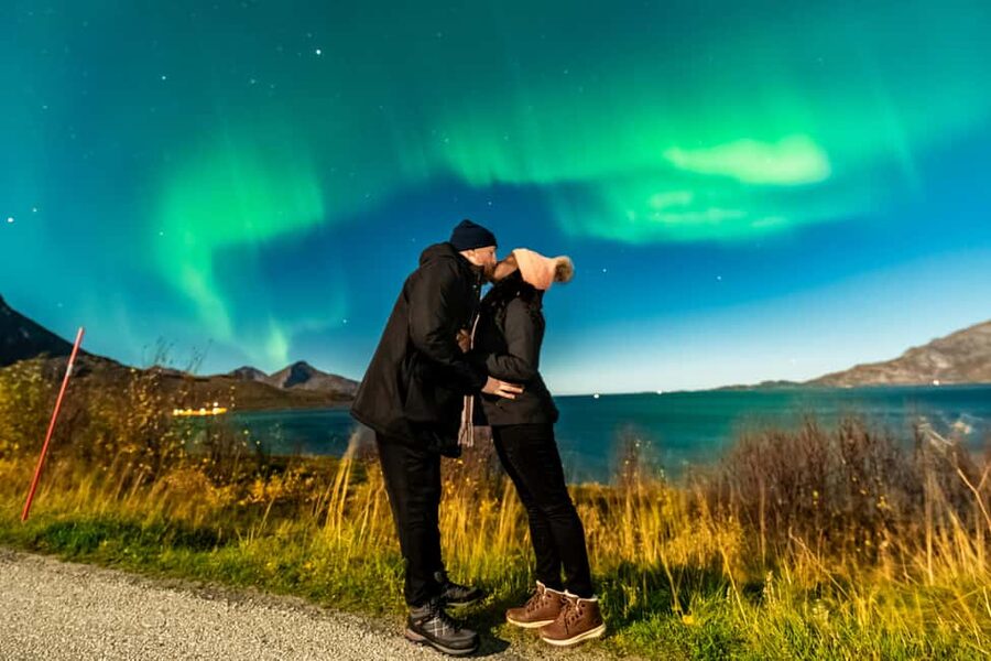 Tromsø: Premium Northern Lights Tour Small Group 8 Guests - Key Highlights You’ll Care About