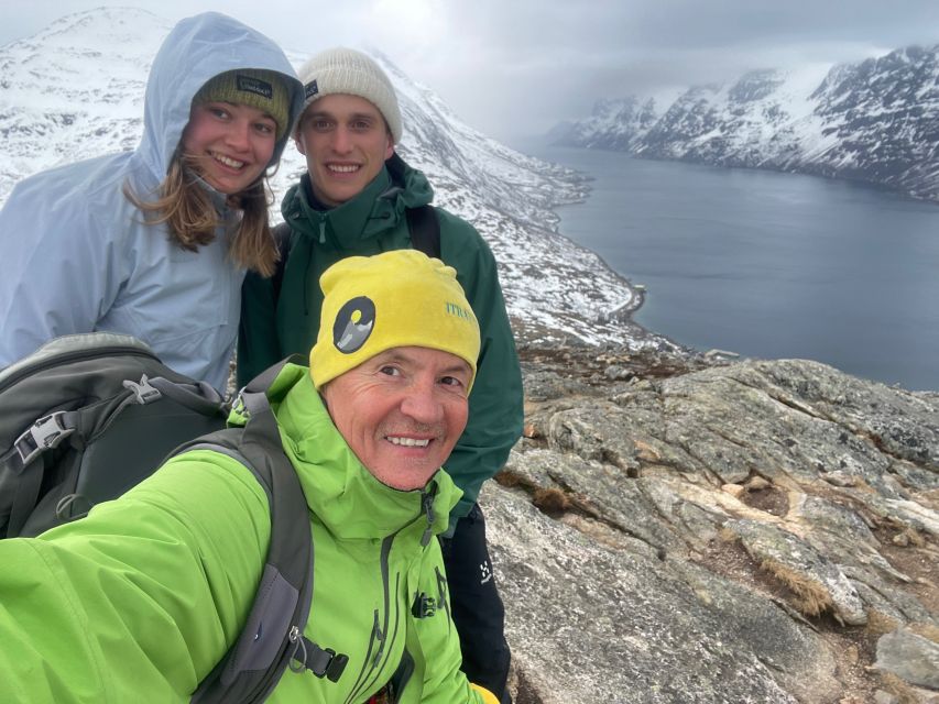 Tromso: Scenic & Eco-Friendly Snowshoeing Tour - What to wear so the cold does not ruin your day