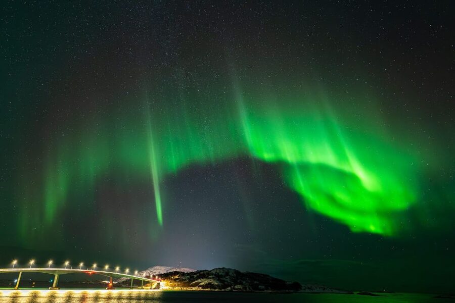Tromsø: Small group Aurora Borealis - Tromsø after dark, why a small group helps you catch aurora