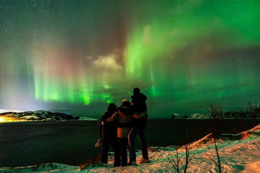 Tromsø: Small group Aurora Borealis - Your 7:00 PM start and the 4 to 6 hour plan that keeps things flexible