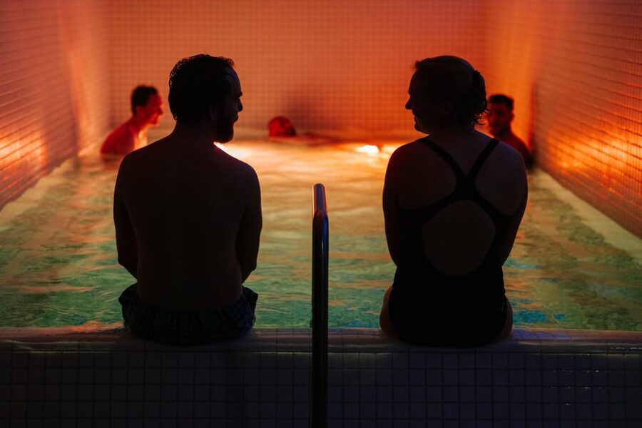 Tromsø: Spa/Pool with Bath, Sauna and Outdoor Heated Pool - Getting your kit ready: towels, swimwear, and toiletries rules