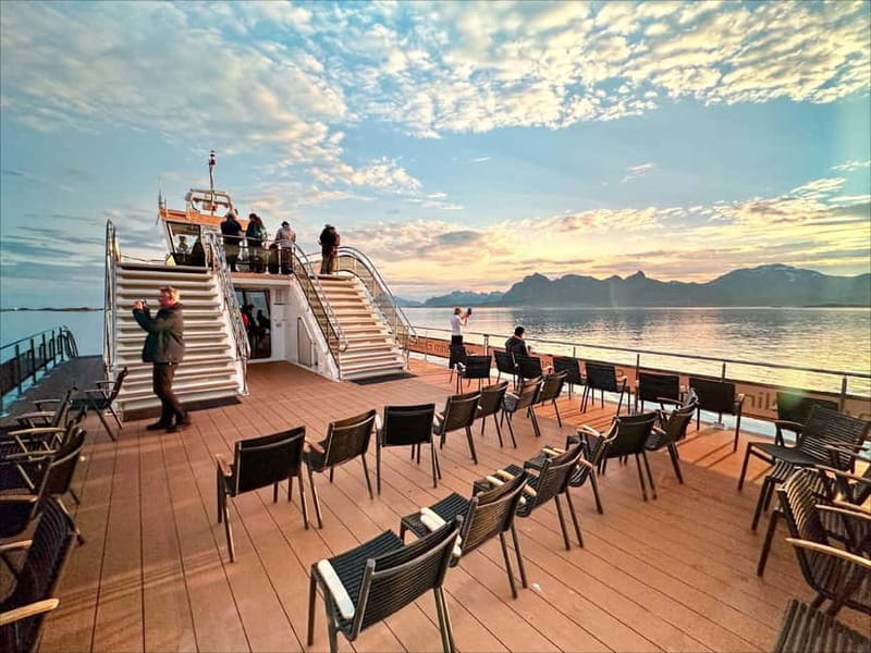 Tromsø: Summer Arctic Light Cruise with a Guide - Setting Sail From Tromsø and Getting Oriented Fast