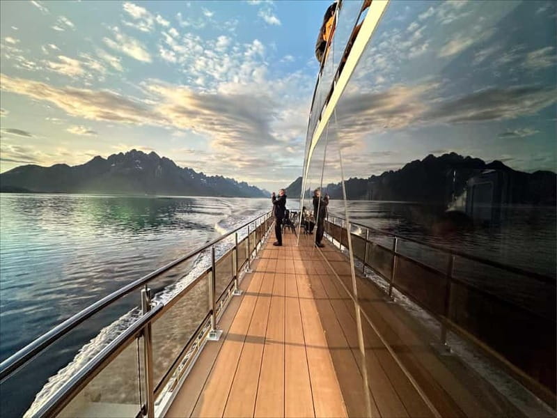 Tromsø: Summer Arctic Light Cruise with a Guide - Kaigata 6 and the Arctic Cathedral Photo Stop