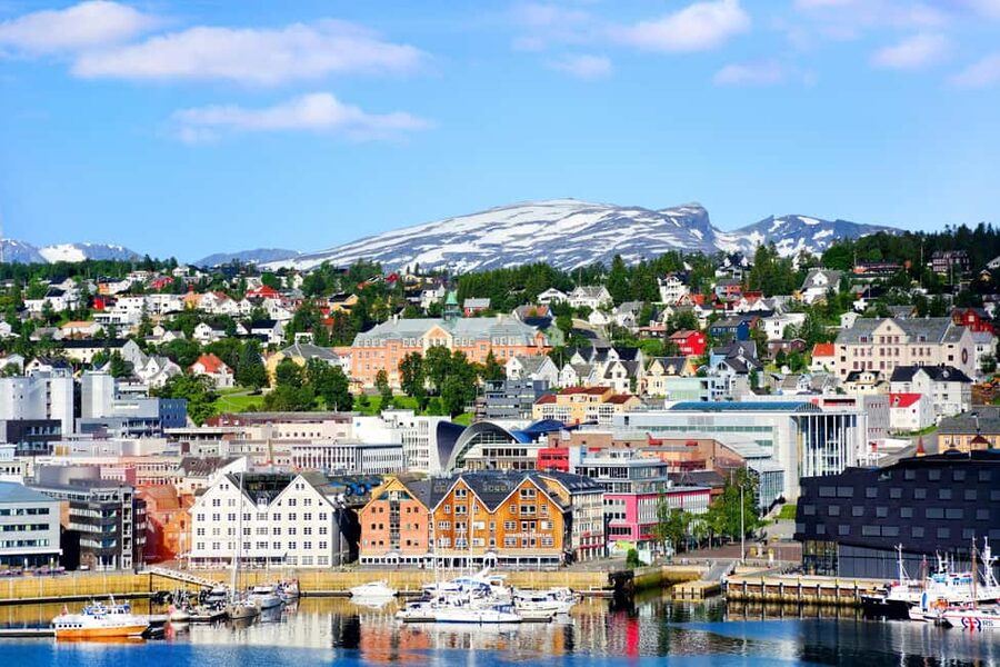 Tromsø: Walking Tour with Museum Visit - Fit for different travelers: who this tour suits best