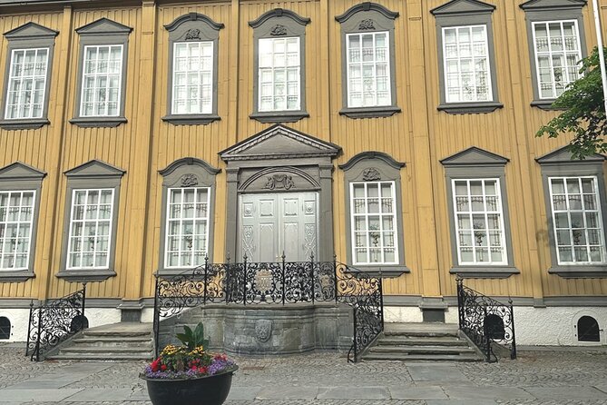 Trondheim's Regalia Self-Guided Tour of Norway's Historic Centre - Getting set up: start at Clarion Hotel, then follow the prompts