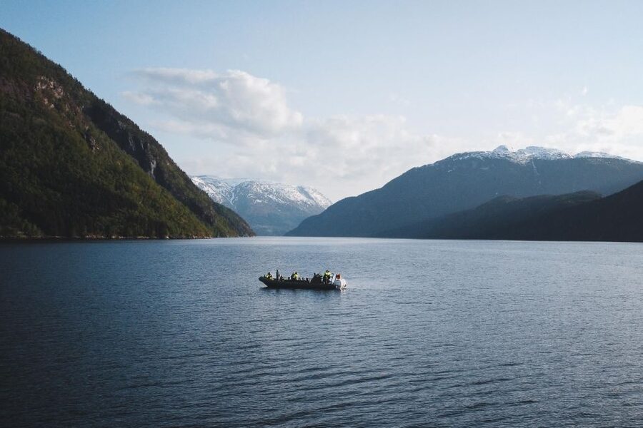Ulvik adventure: Exploring Hardangerfjord's Osafjord by RIB - Old roadless settlements, and what they change about your perspective