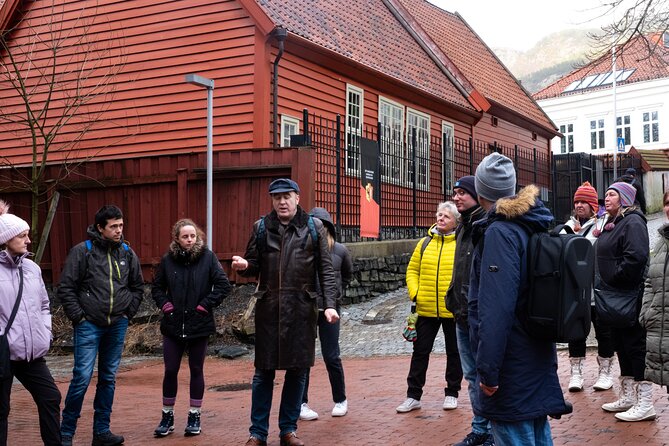 Walking Tour in Bergen of the Past and Present - Skostredet and modern Bergen, food culture on foot