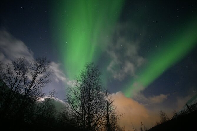 Watching The Aurora Dance - What to wear when provided gear is only part of the system