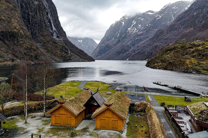 Winter Tour Viking Village, Nærøyfjord Cruise and Flåm Railway - Flåm in winter: small town feel, big visitor numbers